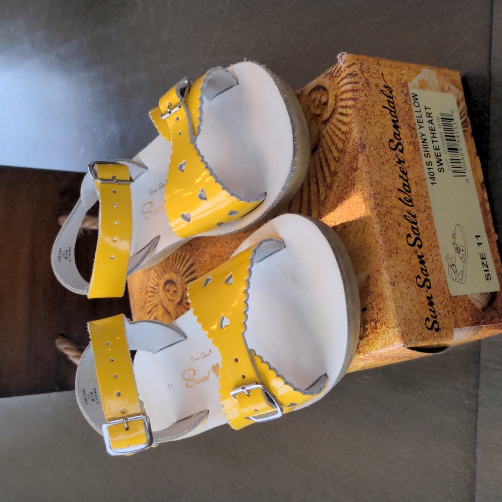 Yellow Sweetheart Sun-Sans